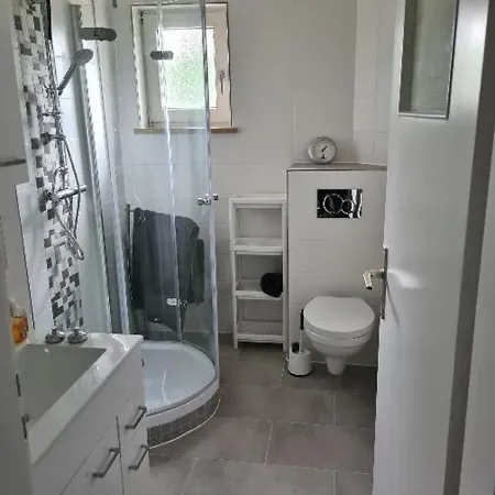 Lejlighed Ferienwohnung, Monteurenwohnung, Monteurenzimmer, Barme - *